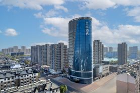 LANOU Hotel (Dezhou Decheng Aodelai Times Square)