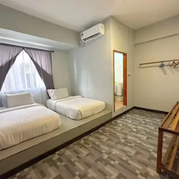 MONAlisa Guest House ボヘドゥラン島周辺のホテル