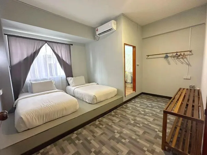 MONAlisa Guest House