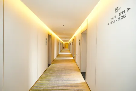 Yunxi Hotel (Qianjin Street Jilin University) Отели рядом с достопримечательностью «Jilin University(Nanhu Campus)»