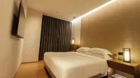 Taoyi Yingxiang Hotel (Taoyangli History and Culture Tourism Area Branch) - parking