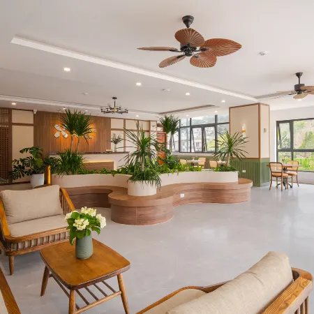 Nature Hotel - Le Hong Phong Отели рядом с достопримечательностью «Крейзи Хаус»