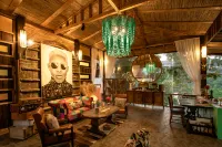 Kiri Vari Art Gallaria Resort Hotels in Amphoe Bo Kluea