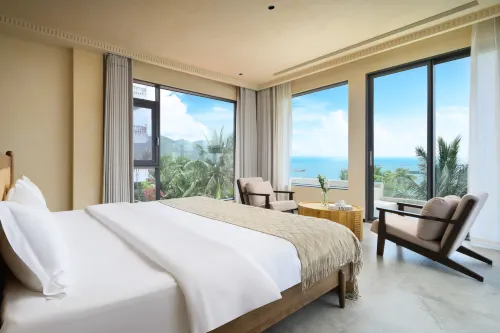 Lingshui Big Fish Small Building Resort Hotel - 2성급