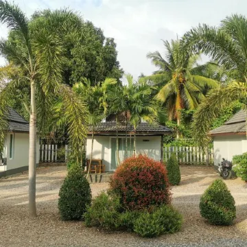 Lung Pod 9 Resort Отели в г. Район Патхио