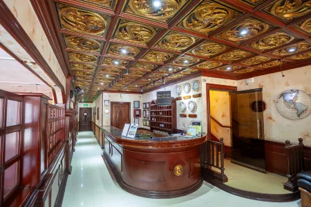 Hotel Royal Amsterdam Отели рядом с достопримечательностью «Филдс-авеню»