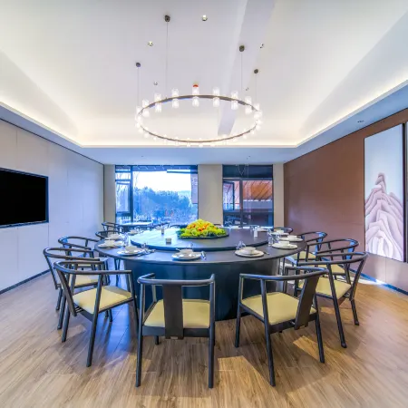 Fuzhiyuan Boutique Hotel (Jiuhua Mountain Tourist Service Center Store)