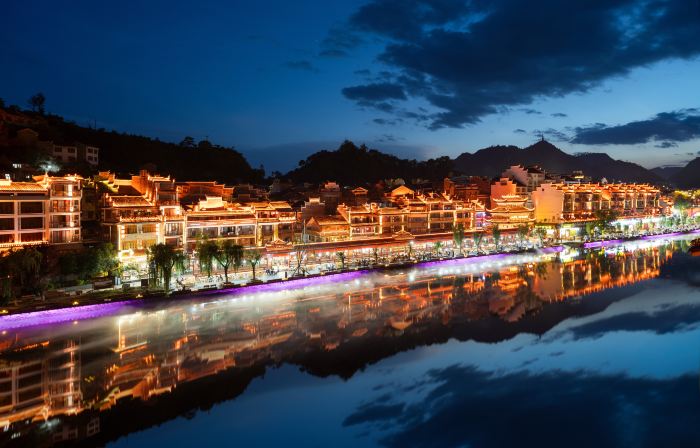 Riverside courtyard of Luan Xiyin mountain, Zhenyuan
