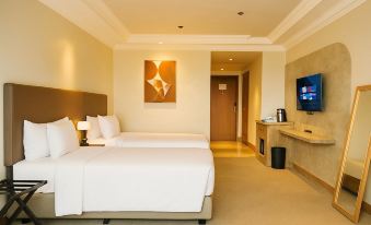 Vermillion Hotel
