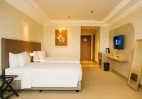 Vermillion Hotel