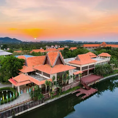 Qianyuan Haiyi Hot Spring Resort Hotels near The Lost Chambers Aquarium