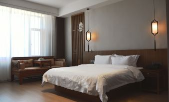 Jinghai Hotel