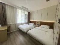 聯聚公寓 彝良酒店