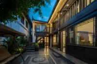 Haven Alley · Song Family Garden Designer’s Retreat (Minfu Branch, Ancient City of Lijiang) - ジャグジー