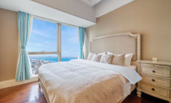 Yuehe Seaview Art Hotel (Dalian Donggang Venice Water City)