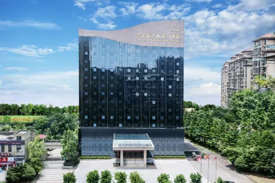 XINGYU GRAND KINGTOWN S HOTEL Отели рядом с достопримечательностью «Впечатление на водно-болотный парк Цзячжэнь»