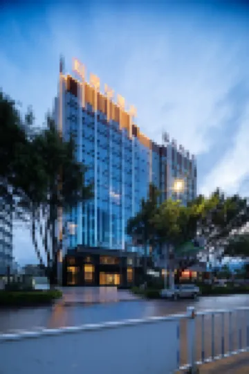 Jiahua Hotel (Lincang Municipal Government Yulong Lake Park Branch)