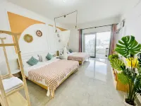 Lanshe River View Boutique Stay (Gaozhuang Xishuangjing Starlight Night Market)