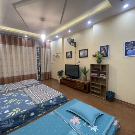 Ba Dinh le reveur Homestay Отели рядом с достопримечательностью «Площадь Бадинь»