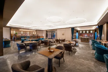 Crystal Hotel  Changsha  Orange Island Yuelu Mountain Отели рядом с достопримечательностью «Lushan Temple»