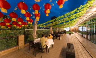 Ruilai Yuelv Hotel (Luoyang Railway Station Metro Station Branch)