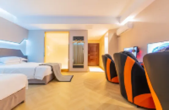 亞奢曼酒店（鍾祥承天華府店）