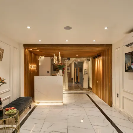 Secret Garden Hotel Ben Thanh Отели рядом с достопримечательностью «Дворец Воссоединения»