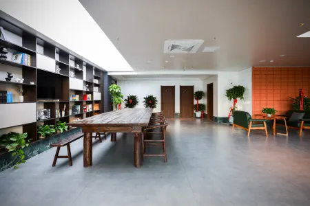 BUDDY HOTEL Отели в г. Уюань