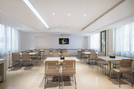 City Comfort Inn Hotel (Wuzhou Mengshan Yongan Ancient City)