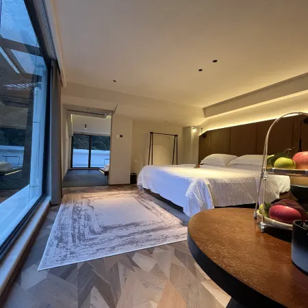 Muye · Mountain Natures Echo Homestay (Zhangjiajie National Forest Park) Hotels in Zhangjiajie