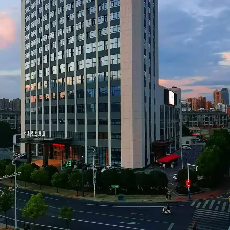 Feilong Hotel