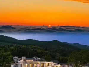 Leisure In The Mountains