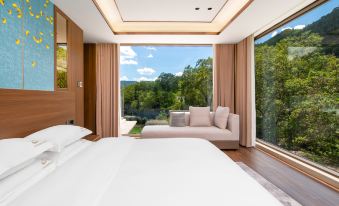 Qingmeng Xinghe Resort Hotel。