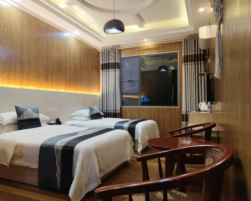 Lecheng Hotel Hotel di Zigui