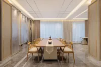 ECharm PLUS Hotel (Jiuzhaigou show of thousands)