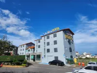Jeju Ocean Family Hotel Hotel dekat Pantai Iho