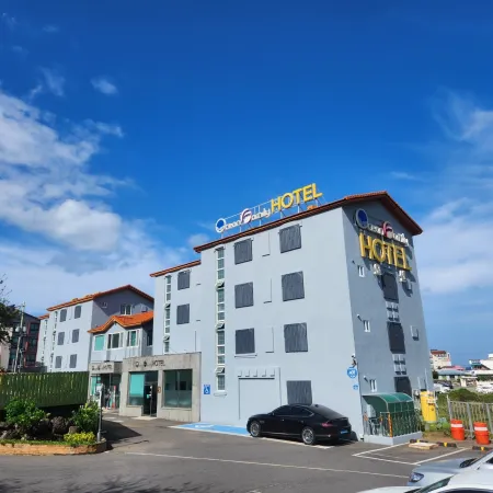 Jeju Ocean Family Hotel Отели рядом с достопримечательностью «Храм Хэсунса»