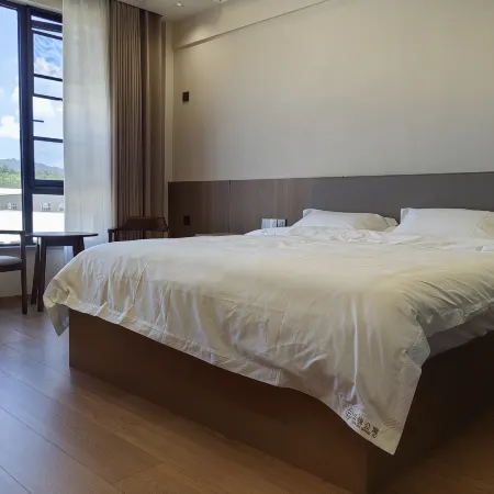 Yunjin Apartment