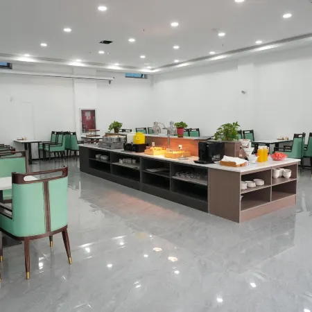 Yunqi Mountain Resort Hotel (Jixi Longchuan Scenic Area)
