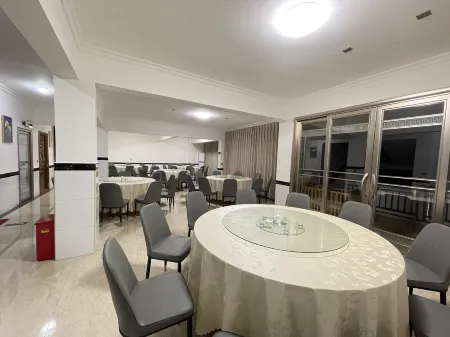 Xinghuaxiang Homestay Hotel Отели рядом с достопримечательностью «Shuifu Temple Reservoir»