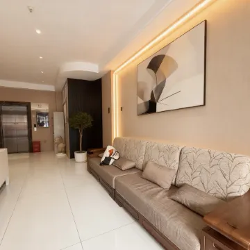 Huayi Hotel (Minquan Renmin Road)