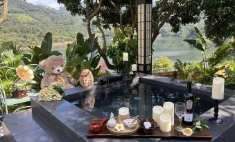 Guangzhou Xihuan Lakefront Canyoning Resort Manor