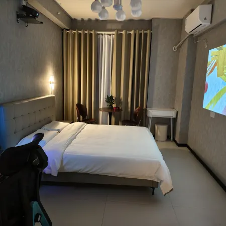 Weina Unmanned Self-Service Hotel (Bengbu Intime Store.