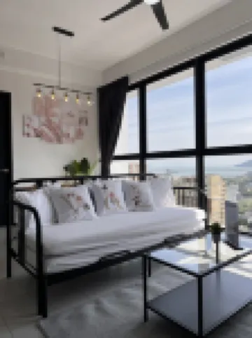 Georgetown Urban Suite | Family | Skypool I SeaView