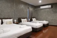 Momento House Hotels in Phra Nakhon Si Ayutthaya District