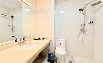 Quansheng Hotel Guide