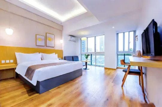 Chongqing Jingmu Hotel (Yuanyang Light Rail Station Branch) Hotels near Chongqing Garden Expo Park