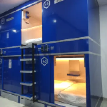 Rosalyne Sleepbox Denpasar Bali