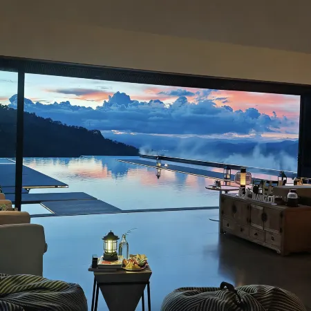 JiangLu Nannuoshan Mountain Inn