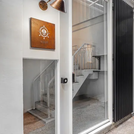 Tainan Love & Friendship Smart Stay Отели рядом с достопримечательностью «Храм Вуфэй»